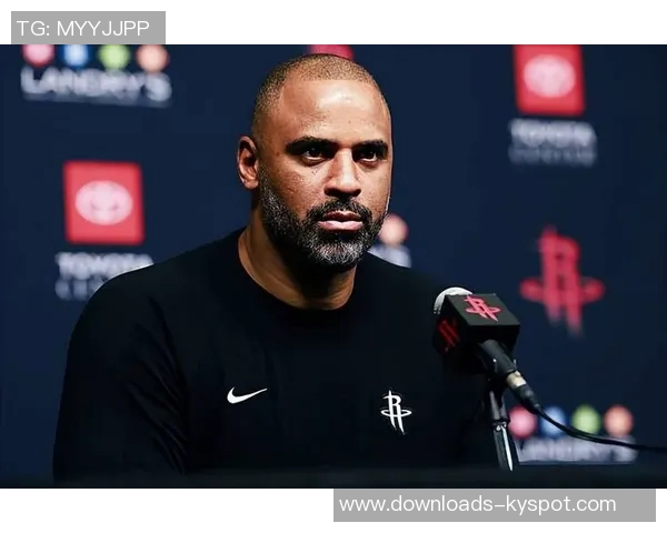 乌度卡称卡佩拉可胜任传统中锋角色与申京联手打造双塔阵容